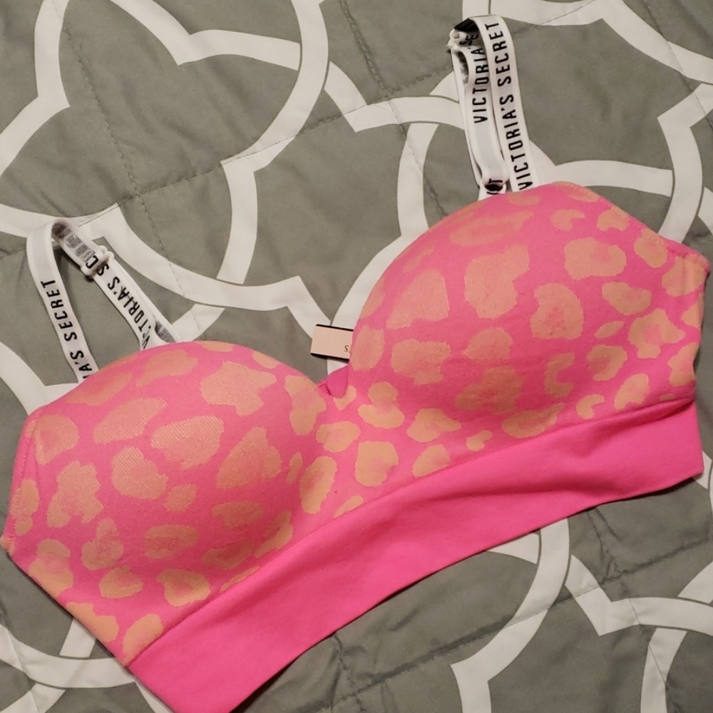NWT, VS pink leopard bra, size Large